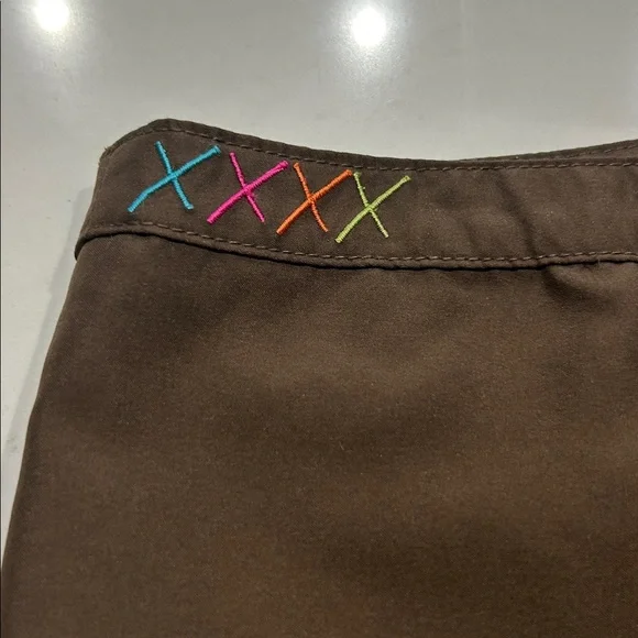 Roxy Board Brown Shorts - Picture 6 of 6